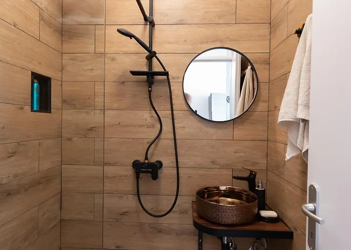 וילה Astra מטולי